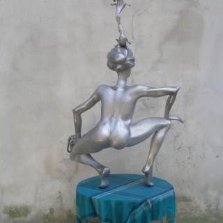 Ballerina con 3 lucertole